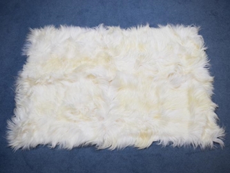 Kidassia Goatskin Rug: Bleached White: 4 x 6 