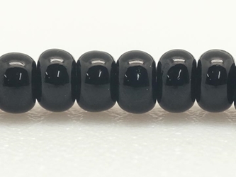 10/0 Seedbead Opaque Black (500 g bag) glass beads