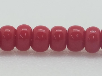 10/0 Seedbead Opaque Medium Red (Hank) glass beads